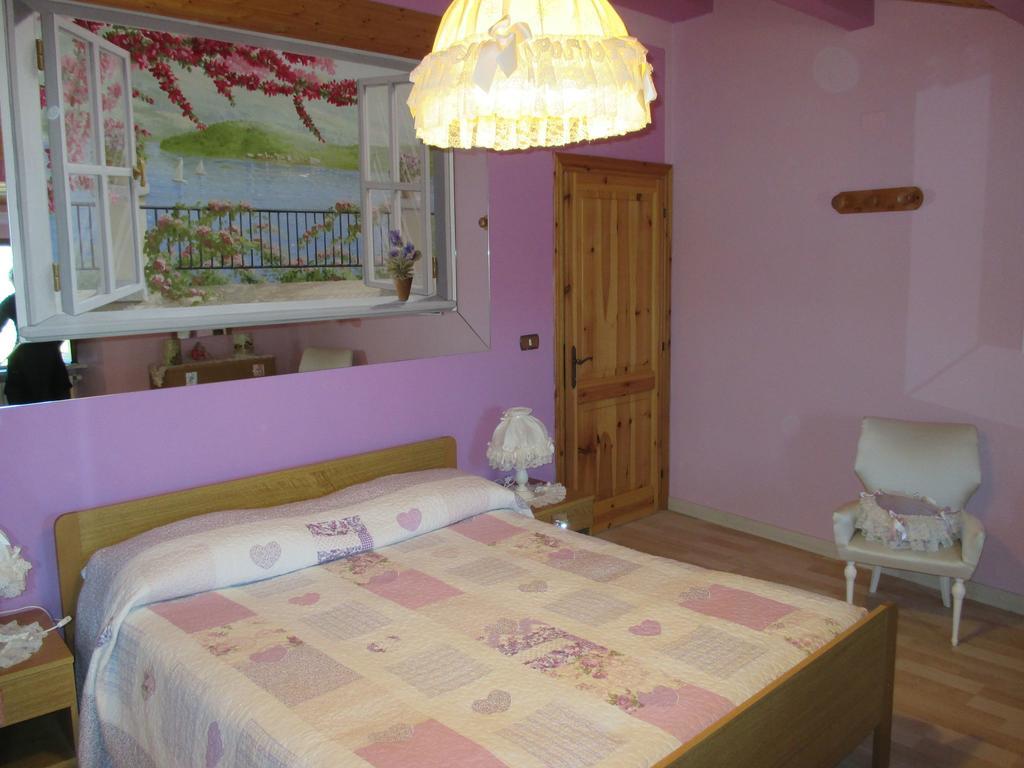 Belvilla By Oyo Graceful Apartment With Garden Petrella Guidi Luaran gambar